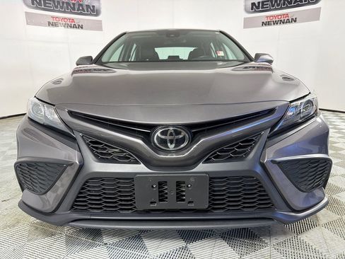 Used 2024 Toyota Camry SE image 8