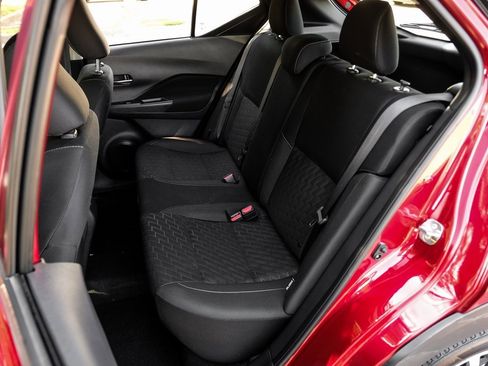 Used 2024 Nissan Kicks SV image 49