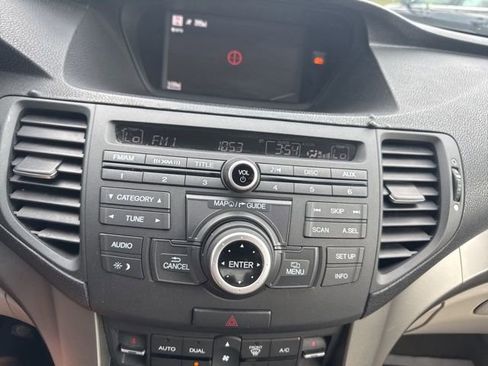 Used 2010 Acura TSX Sedan image 18