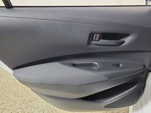 Used 2026 Toyota Corolla LE FWD image 14