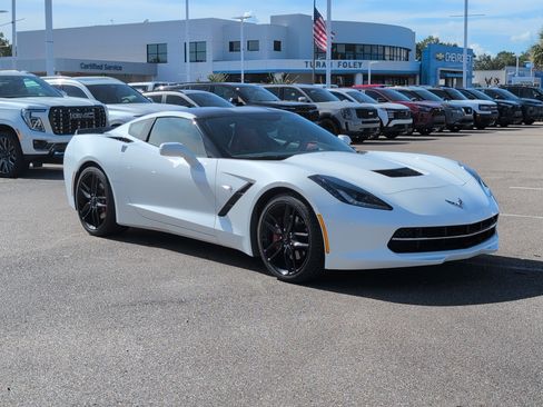 Used 2019 Chevrolet Corvette Stingray Coupe w/ 3LT Preferred Equipment Group RWD image 9