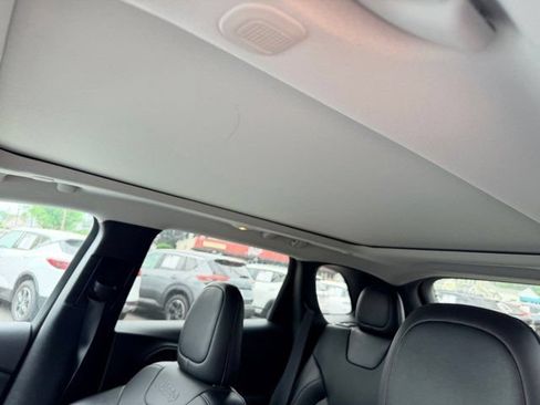 Certified 2022 Jeep Cherokee Latitude Lux w/ Sun & Sound Group AWD/4WD image 23