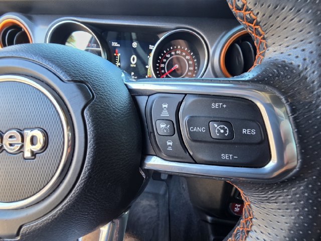 Used 2021 Jeep Gladiator Mojave w/ Dual Top Group AWD/4WD image 17