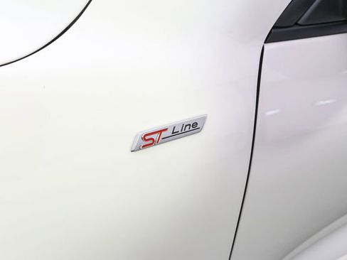 Used 2024 Ford Escape ST-Line w/ Tech Pack #1 AWD/4WD image 7