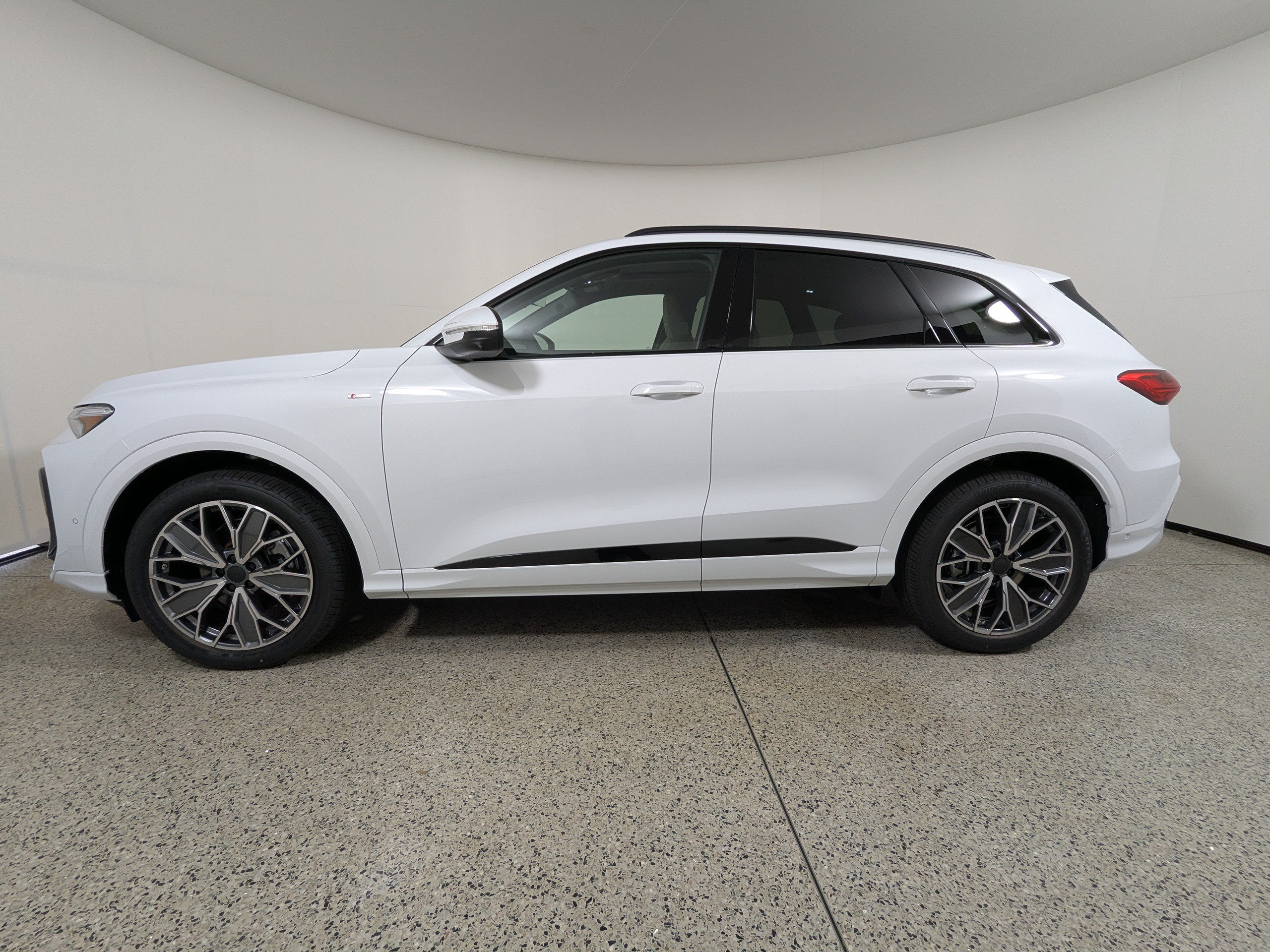 New 2026 Audi Q5 Prestige AWD/4WD image 4