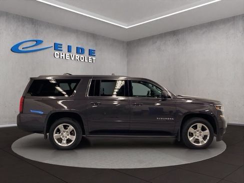 Used 2017 Chevrolet Suburban LS w/ All-Season Package AWD/4WD image 15