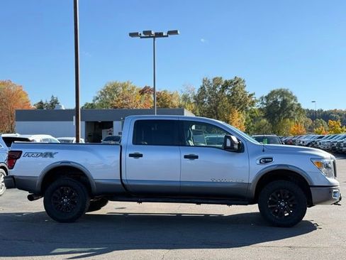 Used 2016 Nissan Titan PRO-4X image 37