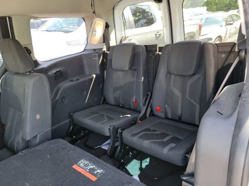 Used 2018 Ford Transit Connect XLT FWD image 6