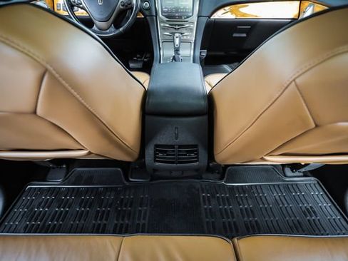 Used 2013 Lincoln MKX AWD image 41