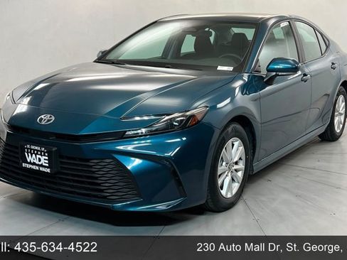 Used 2025 Toyota Camry LE FWD image 1