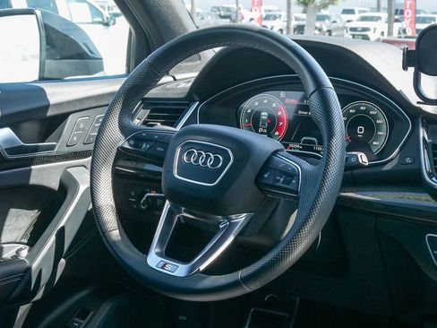 Used 2022 Audi SQ5 Premium Plus w/ Premium Plus Package image 15