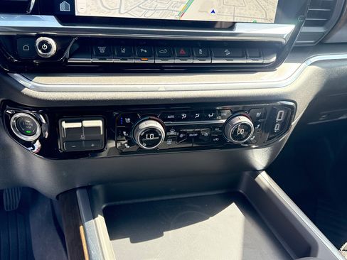New 2026 Chevrolet Silverado 2500 High Country w/ High Country Premium Package AWD/4WD image 27
