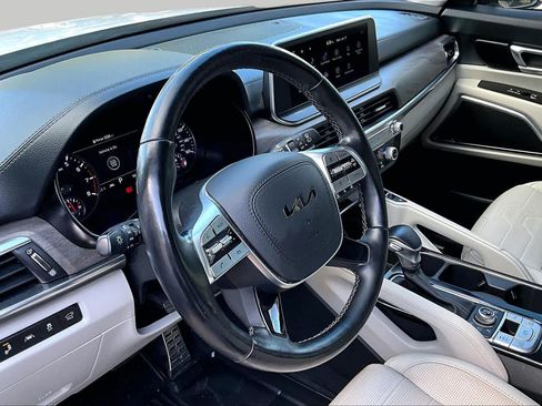 Used 2022 Kia Telluride SX w/ SX Prestige Package AWD/4WD image 18