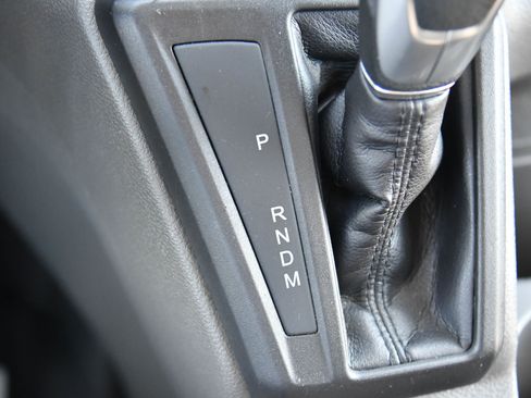 Used 2023 Ford Transit 350 XLT image 32