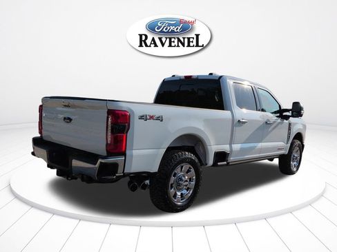 Used 2023 Ford F250 Lariat w/ Lariat Ultimate Package AWD/4WD image 4