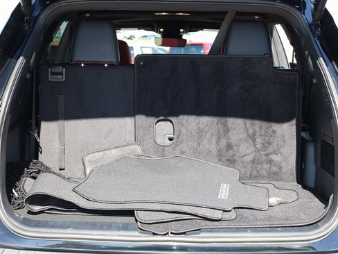 Used 2024 Toyota Highlander XSE image 36