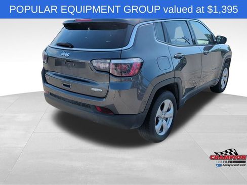 Used 2018 Jeep Compass Latitude w/ Popular Equipment Group AWD/4WD image 5