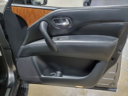 Used 2019 INFINITI QX80 Luxe w/ Proassist Package RWD image 17