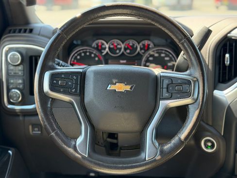 Used 2022 Chevrolet Silverado 1500 LTZ w/ LTZ Premium Package AWD/4WD image 8