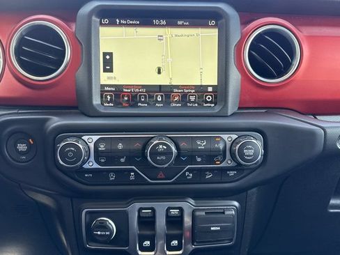 Used 2019 Jeep Wrangler Rubicon AWD/4WD image 16