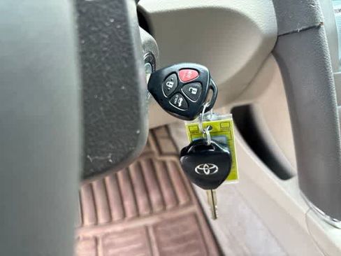 Used 2008 Toyota Camry XLE FWD image 23