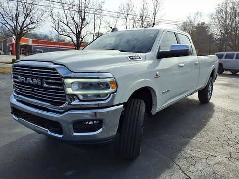 Used 2022 RAM 3500 Laramie image 19
