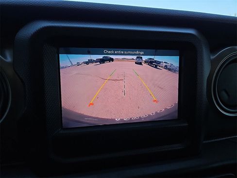 Used 2022 Jeep Wrangler Sport image 27