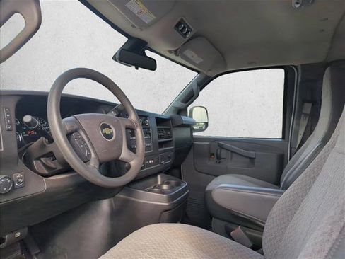 Used 2019 Chevrolet Express 3500 LT w/ LT Preferred Equipment Group image 4