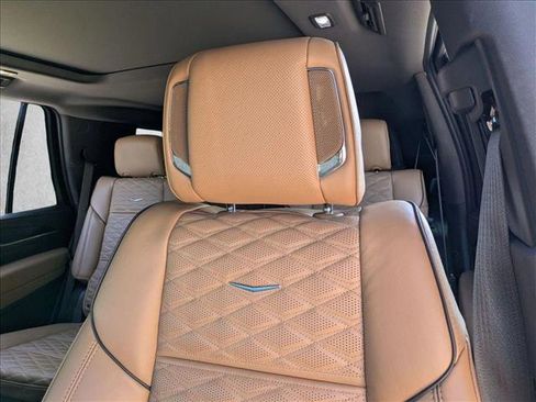 Used 2023 Cadillac Escalade Sport w/ LPO, ONYX Package AWD/4WD image 14