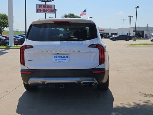 Used 2022 Kia Telluride EX w/ Towing Package AWD/4WD image 6