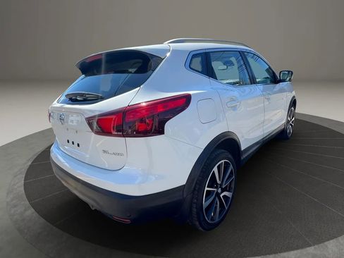 Used 2019 Nissan Rogue Sport SL w/ Premium Package image 5