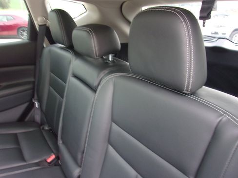 Used 2023 Nissan Murano SV image 19