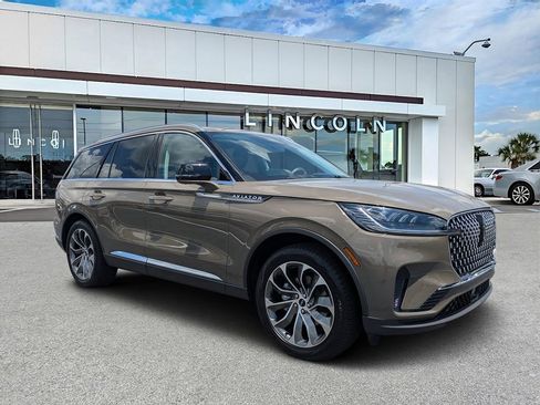 New 2026 Lincoln Aviator 2WD image 1