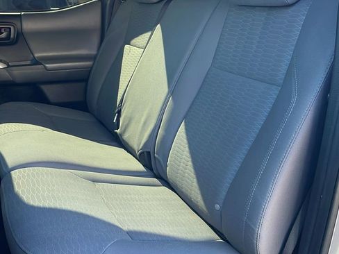 Used 2016 Toyota Tacoma SR5 image 15