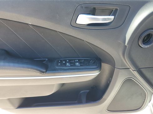 Used 2022 Dodge Charger SXT image 18