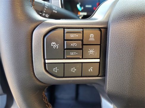 Used 2025 Ford F150 Lariat w/ Equipment Group 501A Mid image 11