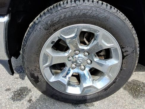 Used 2022 RAM 1500 Big Horn AWD/4WD image 10