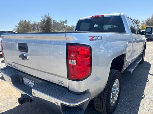Used 2019 Chevrolet Silverado 2500 LTZ w/ Duramax Plus Package AWD/4WD image 10
