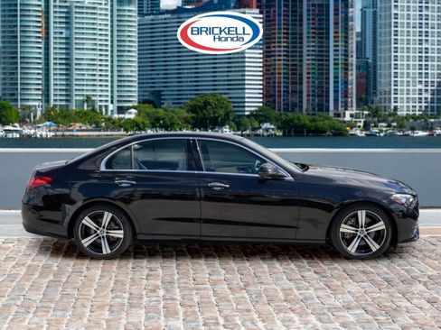 Used 2023 Mercedes-Benz C 300 4MATIC Sedan image 4