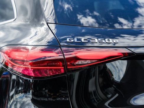 New 2025 Mercedes-Benz GLC 350e 4MATIC image 8