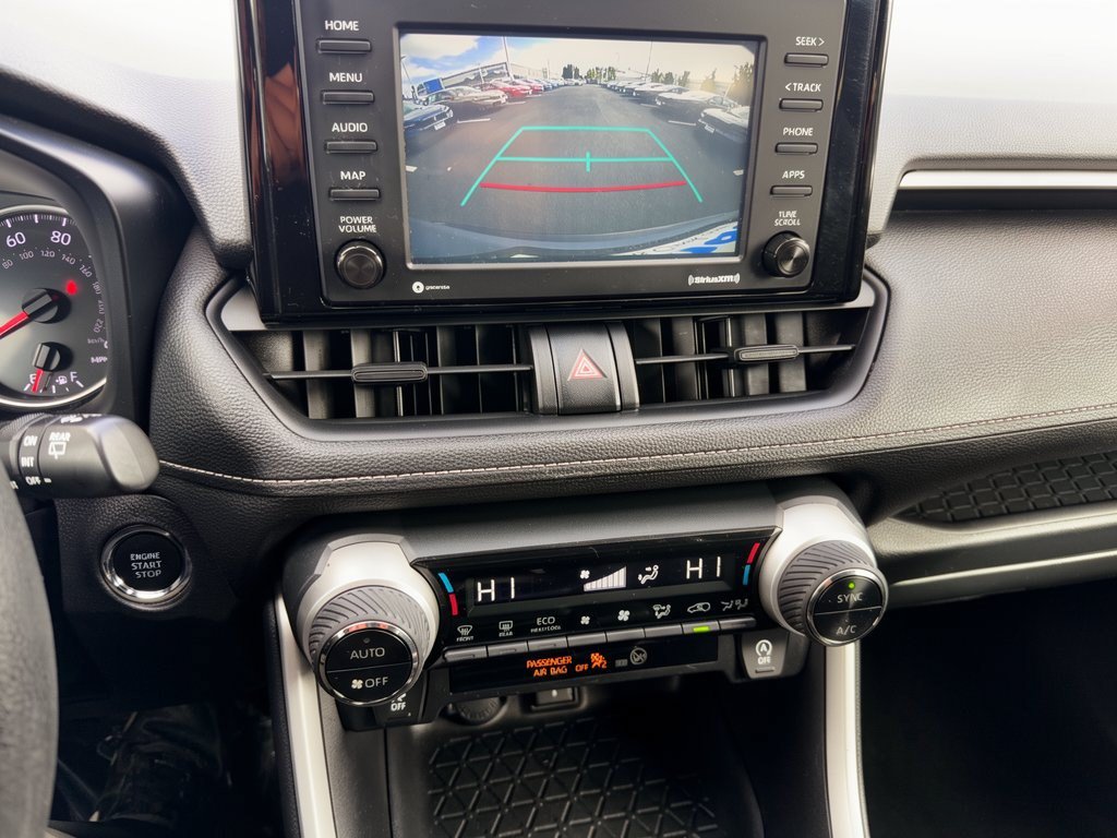 Used 2021 Toyota RAV4 XLE AWD/4WD image 22