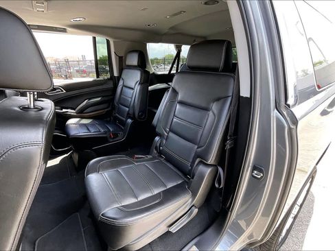 Used 2020 GMC Yukon XL Denali w/ Denali Premium Package image 20