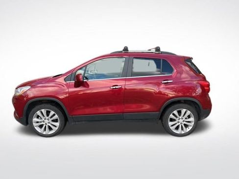 Certified 2020 Chevrolet Trax Premier image 2