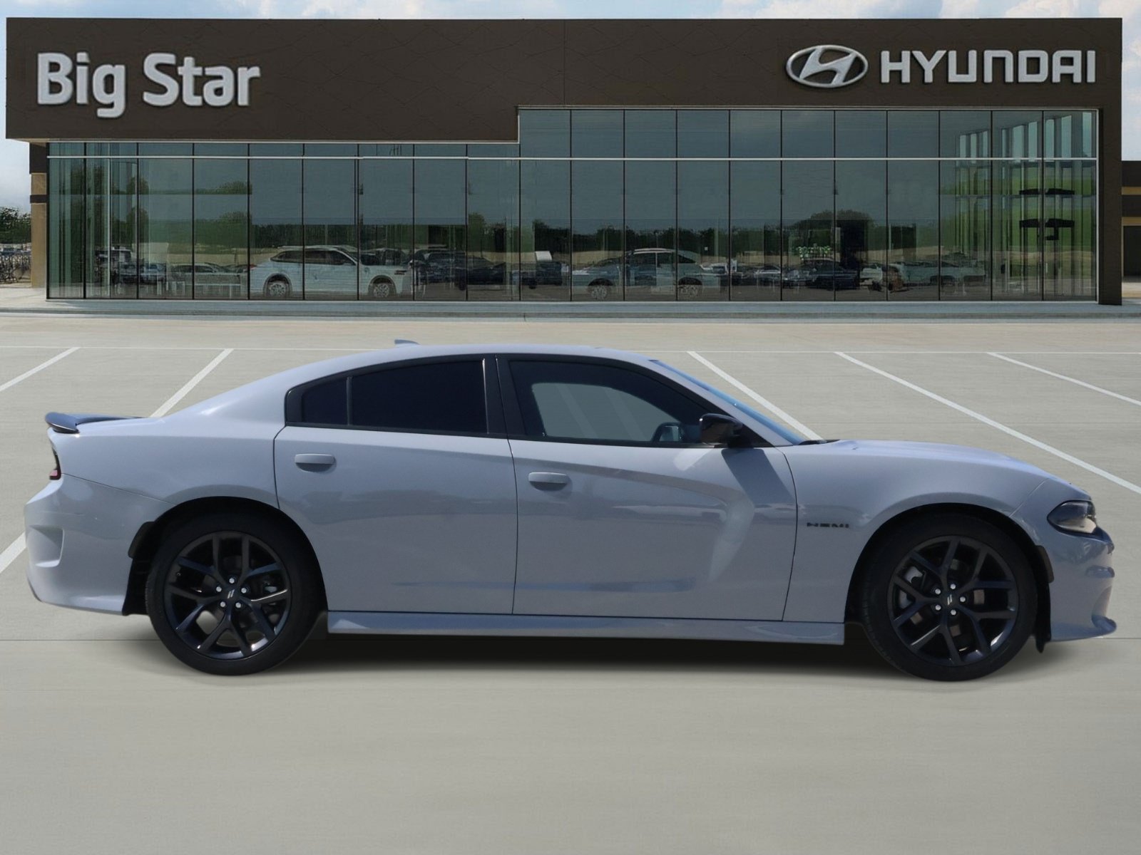 Used 2022 Dodge Charger R/T w/ Blacktop Package RWD image 5