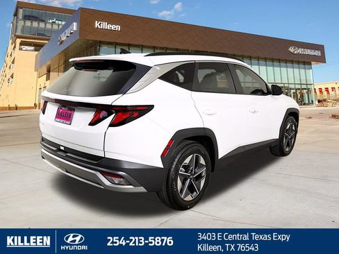 Used 2026 Hyundai Tucson SEL FWD image 9