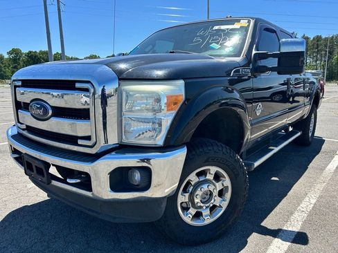 Used 2016 Ford F250 XLT w/ XLT Premium Package AWD/4WD image 2