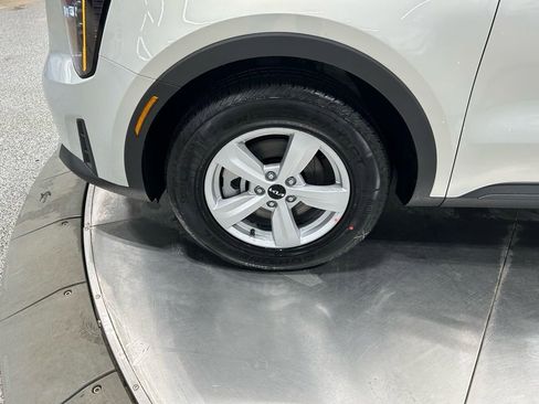 New 2026 Kia Sorento LX image 26