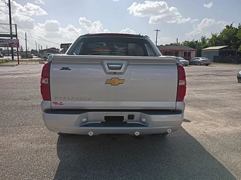 Used 2013 Chevrolet Avalanche LS w/ All-Star Edition RWD image 4