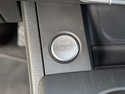 Used 2017 Audi A4 2.0T Prestige w/ Prestige Package image 30