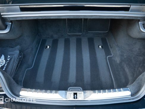 Used 2020 Bentley Continental GT image 28